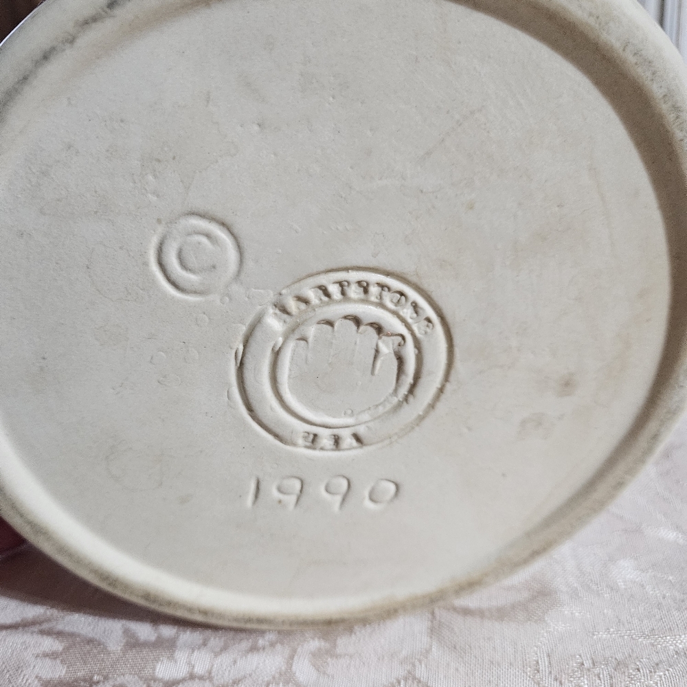 Pitcher with flag - Picture 3 of 4
